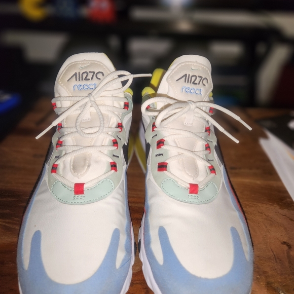 Nike Air Max 270 - Picture 3 of 7